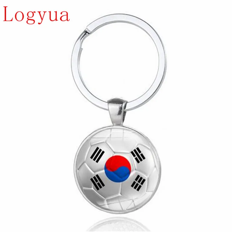 

1pcs New 2018 Football Car Keychain Keyring For South Korea Japan Brazil Chile Colombia Mexico Switzerland Iran Flag