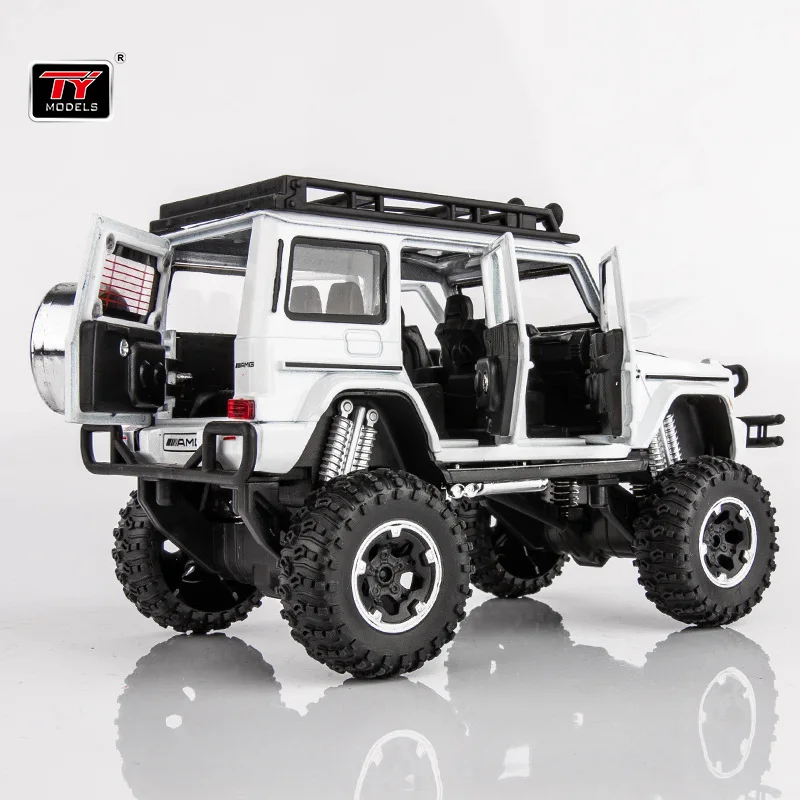 Имитация G63 Grand Wheel сплав Выкл-модель дорожного транспортного средства игрушка амортизация скольжения вытянуть назад освещение Звук детская игрушка