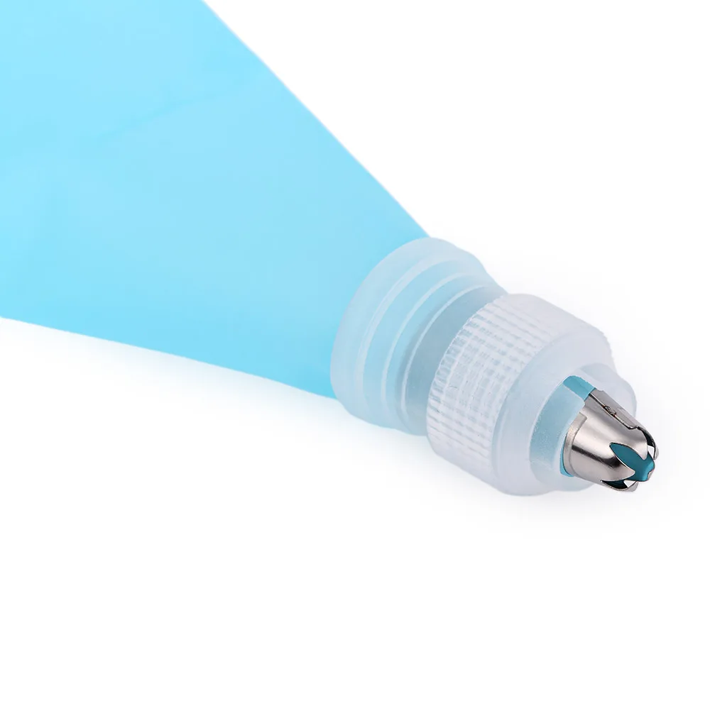 reusable piping bag with nozzle