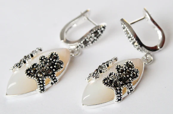 WHITE SHELL MARCASITE FLOWER PIERCING LADY'S 925 SILVER JEWELRY EARRING 11/2"