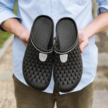 Мужские сандалии Crok Adulto Сабо Crocse черепки обувь EVA; сандалии; сезон лето; пляжные обувь, Тапочки Cholas hombre Bayaband с рисунком «крокодил»