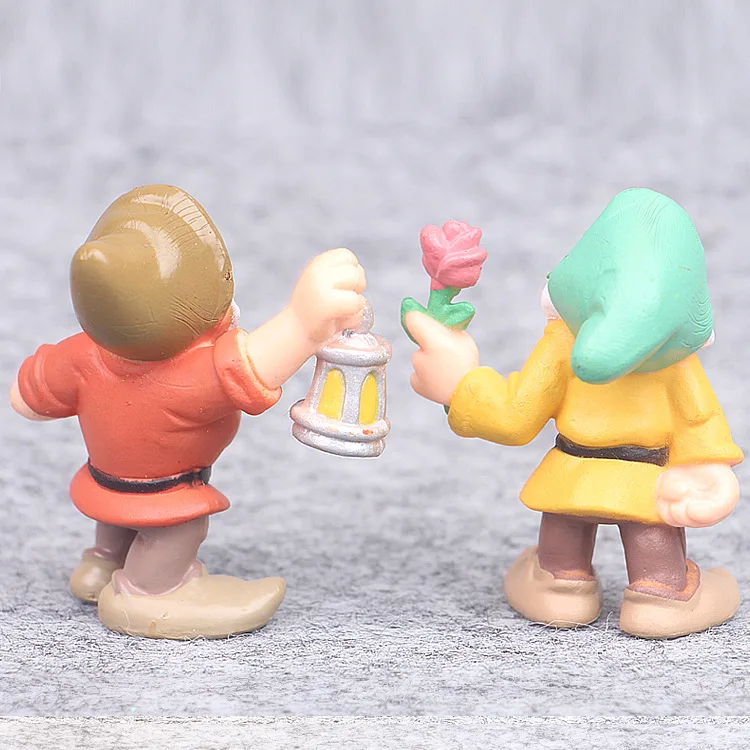 Snow White and Seven Dwarfs PVC Figures (10)