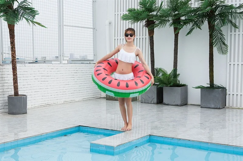 Rooxin 150cm Adult Swimming Ring Strawberry Women Inflatable Swimming Circle Boat Float Pool Summer Water Party Toys