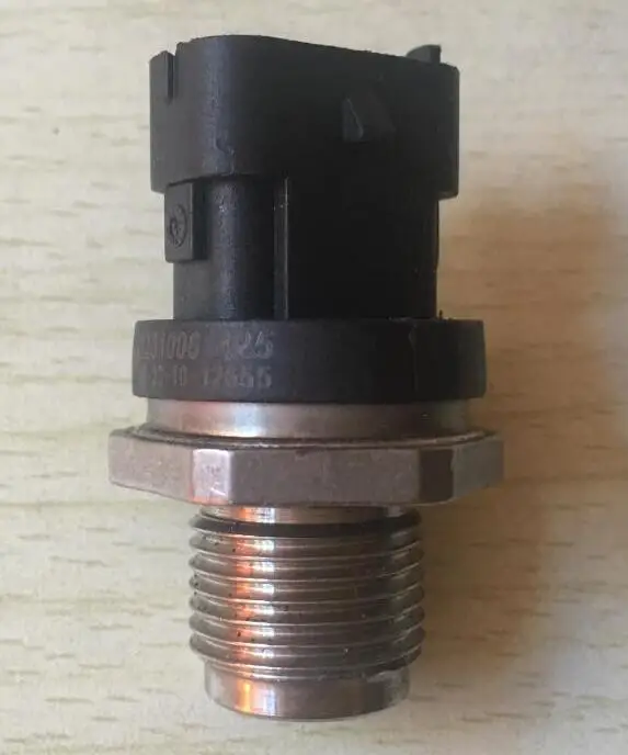 

1pc high pressure common rail sensors rail pressure sensors 0281006425 0281 006 425 0281002937 for sale