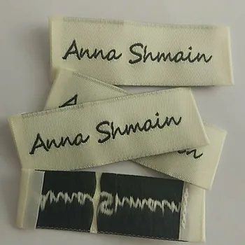 

1000pcs , 2 * 6 cm Custom cream white damask polyester woven cloth label End fold