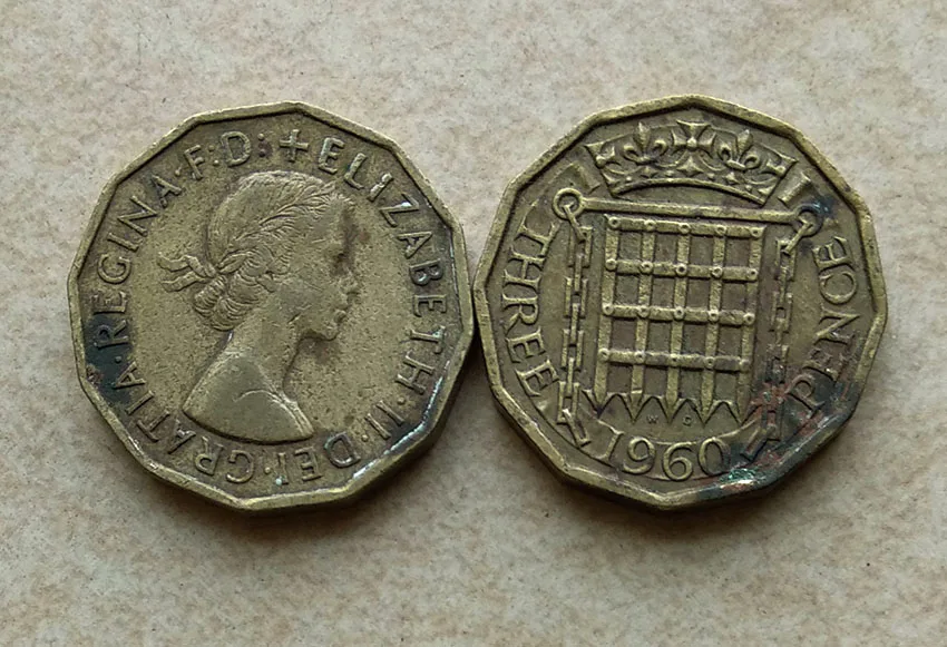 

21 mm Three 3 Old Pence Coin Queen Elizabeth II The United Kingdom of Great Britain and Northern Ireland UK Britain