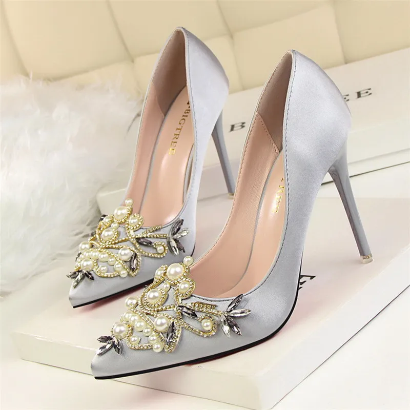 Прямая ; женская свадебная обувь для невесты; сатин из искусственного шелка; женские туфли-лодочки со стразами; туфли на высоком каблуке-шпильке - Цвет: gray