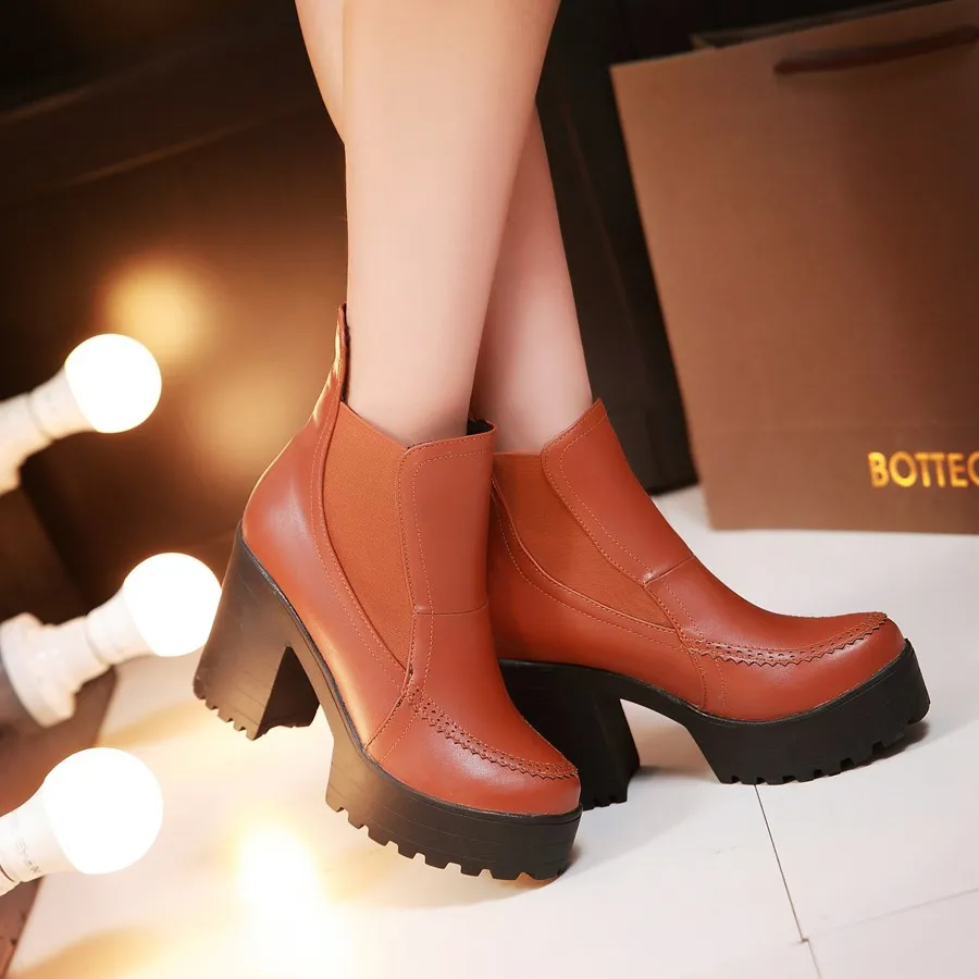 

Big Size 11 12 13 14 Europeans and Americans with round head and thick heel sleeve waterproof platform boots