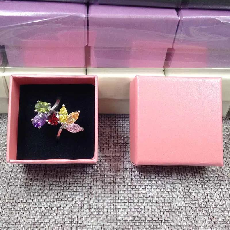 Новая крафт-коробка для колец, высокое качество, фиолетовая бежевая черная/белая коробка для колец, упаковочное кольцо с жемчугом, блестящий розовый, бежевый, белый - Цвет: Розовый