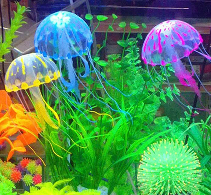 10 pieces/lot Glowing Effect Fish Action figure Tank Decoration