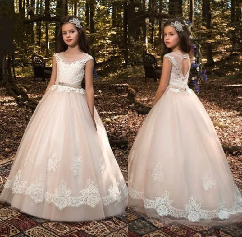

Ivory Lace Fluffy Tulle Flower Girls Dresses for Weddings with Beaded Belt Open Back First Communion Gown Any Size