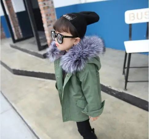 2016 Winter new children's clothing boys and girls ArmyGreen fashion hooded windbreaker children plus velvet complex coat