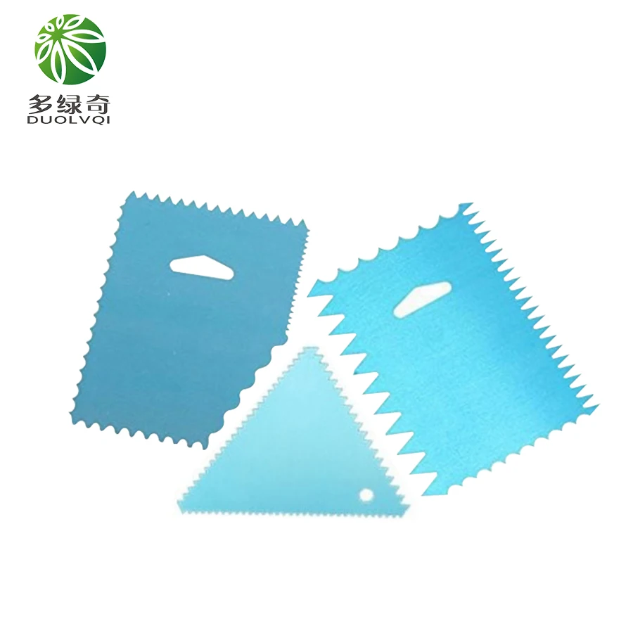 

1pcs Smoother Gift Scraper/Spatula Triangular Blade Dough Cutter Multifunction Blade For Cakes Christmas Baking Tools
