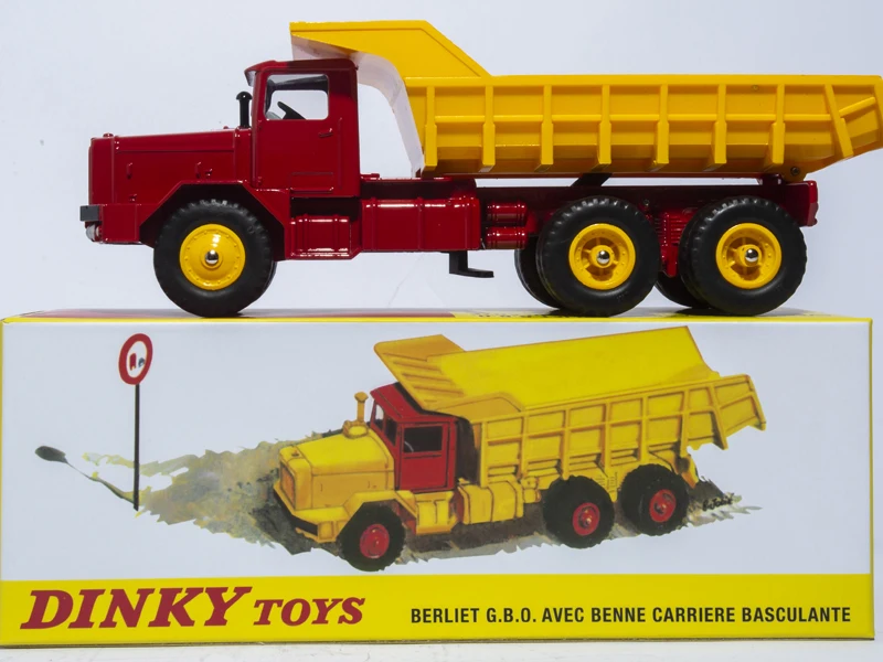 Atlas 1:43 Super Dinky Toys 572 BERLIET GBO AVEC BENNE CARRIERE BASCULANTE Alloy Diecast Car model & Toys Model Collection