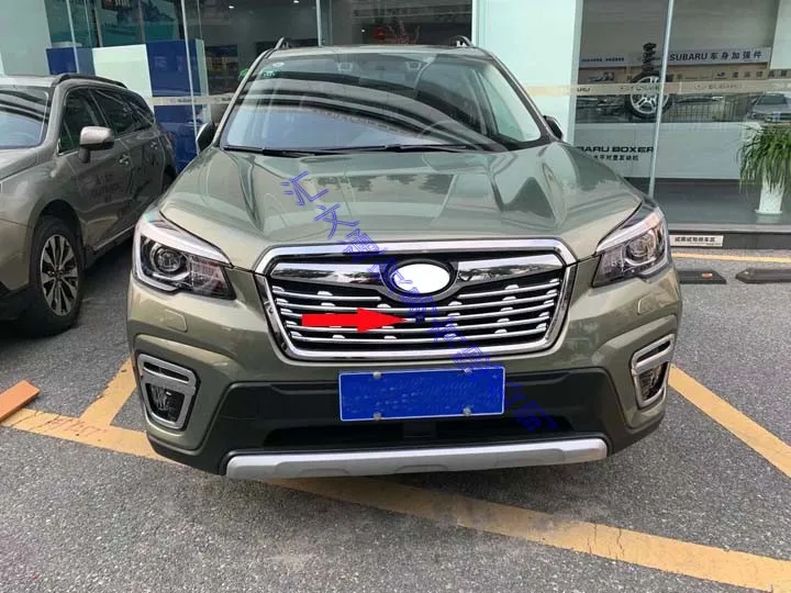 С камерой для Subaru Forester SK украшения аксессуары ABS Хром Передняя решетка крышка центр сетка отделка