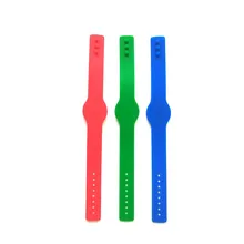 125KHZ EM4100 TK4100 RFID Tag Card Wristband Waterproof Silicone Bracelet Only Read цена 125KHZ EM4100 TK4100 RFID Tag Card Wristband Waterproof Silicone Bracelet Only Read цены онлайн