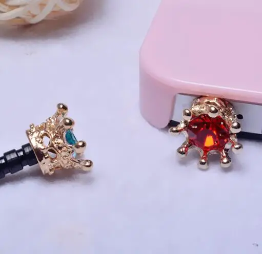 luxury Crown Crystal Rhinestones dust plug fashion phone accessories nice earphone plug Cellphone Charms luxury Crown Crystal Rhinestones dust plug fashion phone accessories nice earphone plug Cellphone Charms