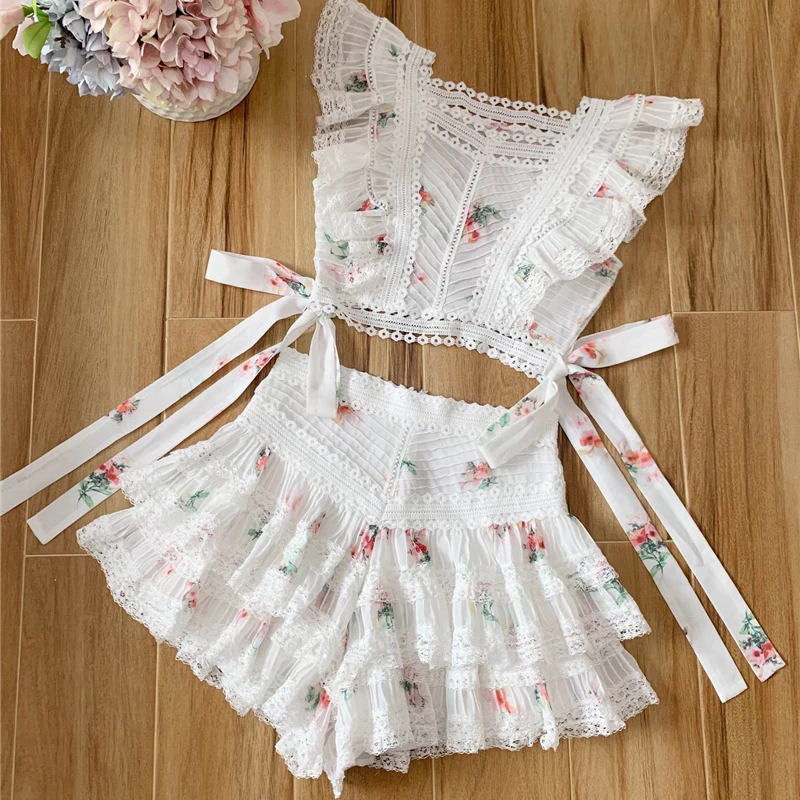

Baogarret Beach Vacation Style Bandage White 2 Piece Set Floral Print Ruffles Short Tops + Shorts Elegant Summer Women Suit