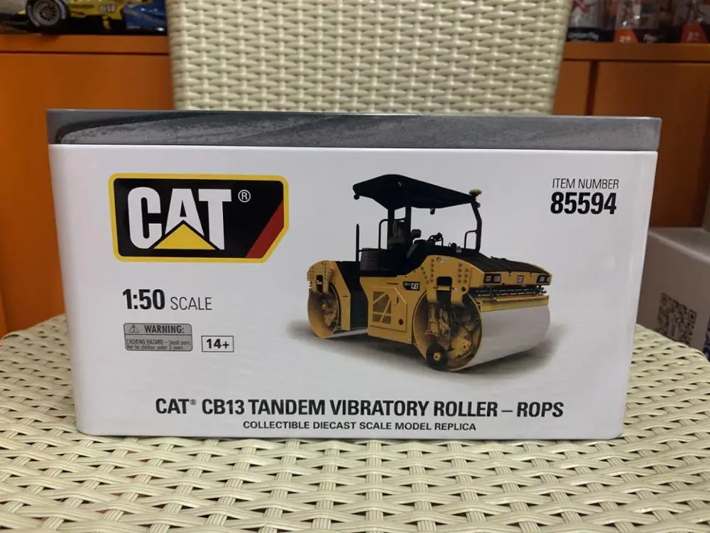 Гусеничный Cat CB13 тандемный Вибрационный каток Rops 1:50 Масштаб металла бренд Diecast