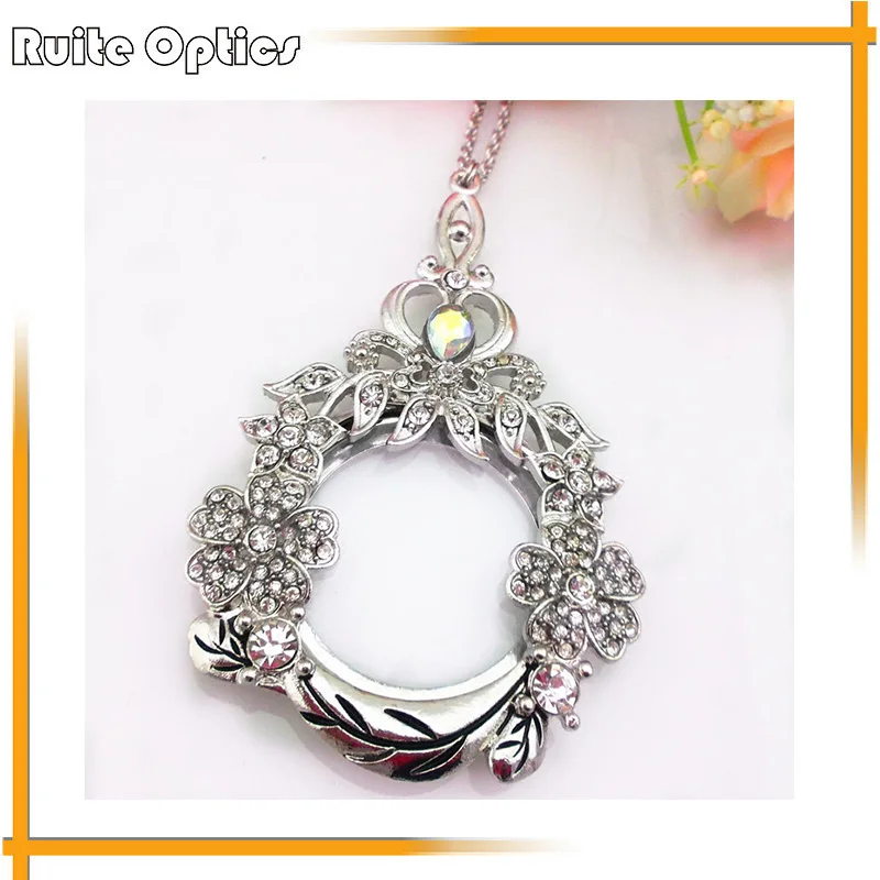 

1PC 3x Portable Necklace Magnifier Pendant Decorative Magnifying Glass Loupe
