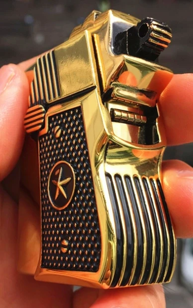 

LMT film 007 Heavy armor copper kerosene gold color lighters retro wind domineering guns old fashioned