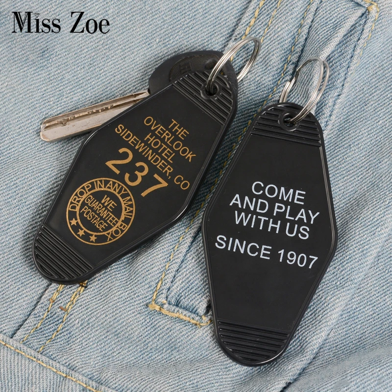 

Overlook Hotel Keychain Key Chain Black Red keytag Horror Film Accessories The Shining Jewelry Wholesale Gift for Men Boyfriend
