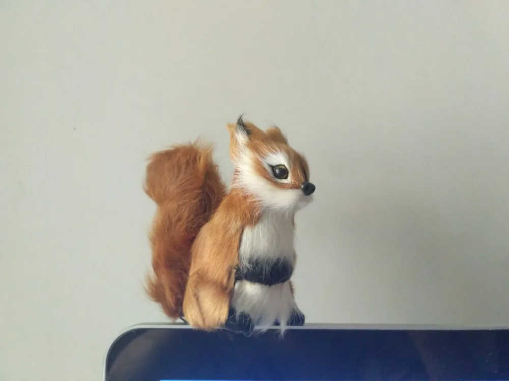 белка искусственная. игрушка белка. что можно подарить белке. фигурки из натурального меха. белка искусственная.