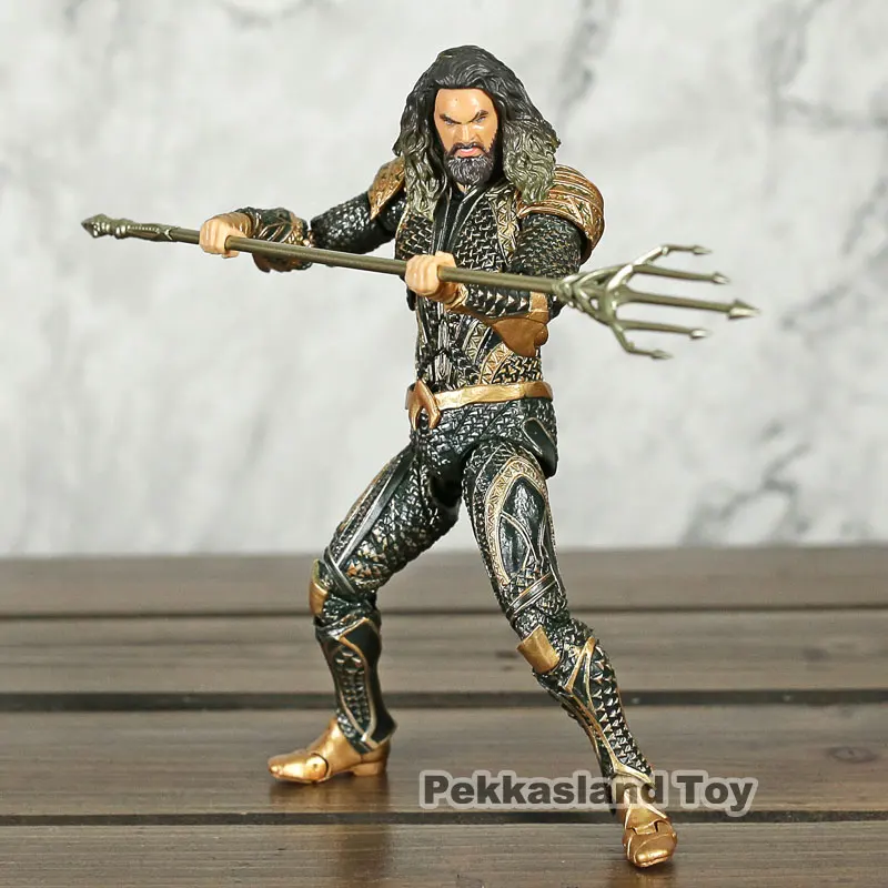 DC COMICS Justice League Super Hero Aquaman MAFEX 061 PVC Action Figure Collectible Model Toys Doll