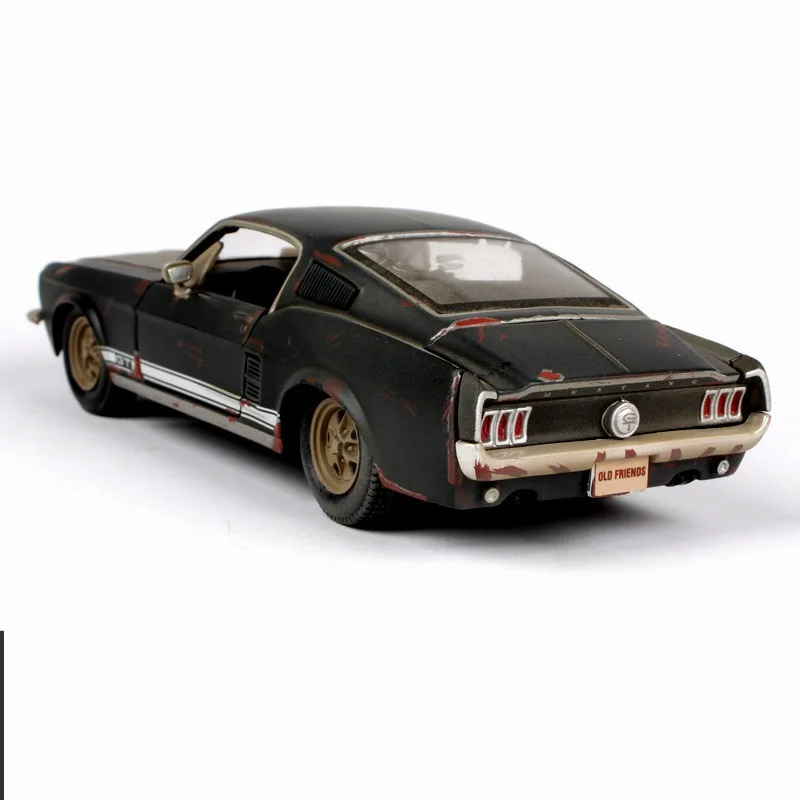 1/24 1967 Ford черная литая под давлением модель автомобиля игрушечная машинка Игрушки для мальчиков детские подарки коллекции дисплеев
