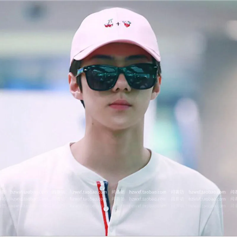 

2016 New Arrival Spring Leisure Fresh Fruit Embroidery Hat Strawberry Banana Cherry Orange Peach Baseball Cap For Women men