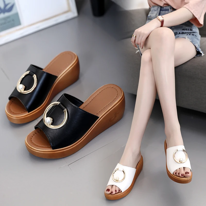 

Ladies Slippers 2019 fashion outside open toe purity colors metal decoration platform wedges heels 5.5cm summer shoes