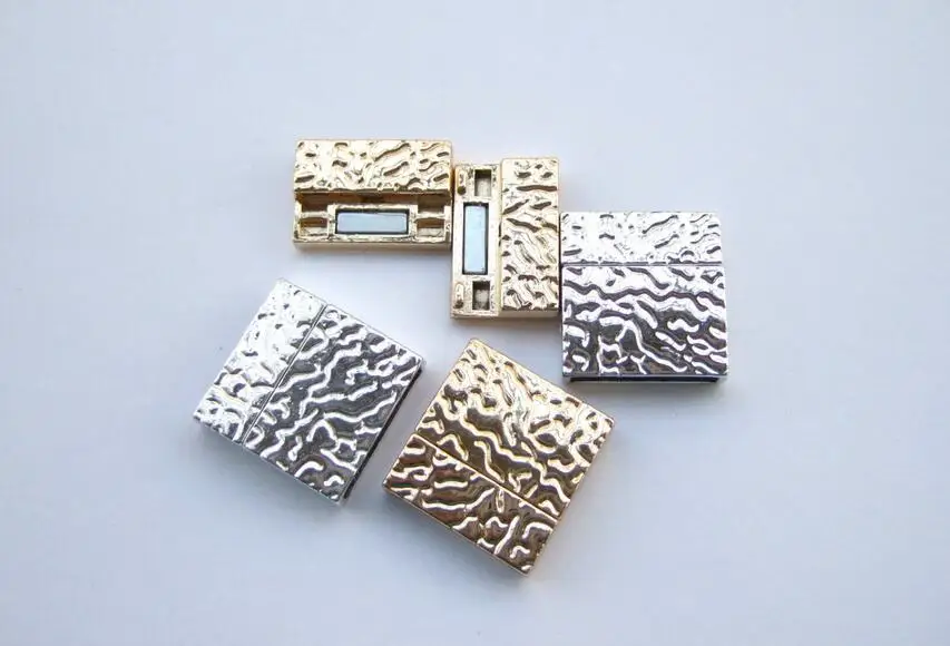 

20Sets Flat Magnetic Clasp hole size 25x3mm Embossed Clasp for up to 25mm flat leather bracelet making