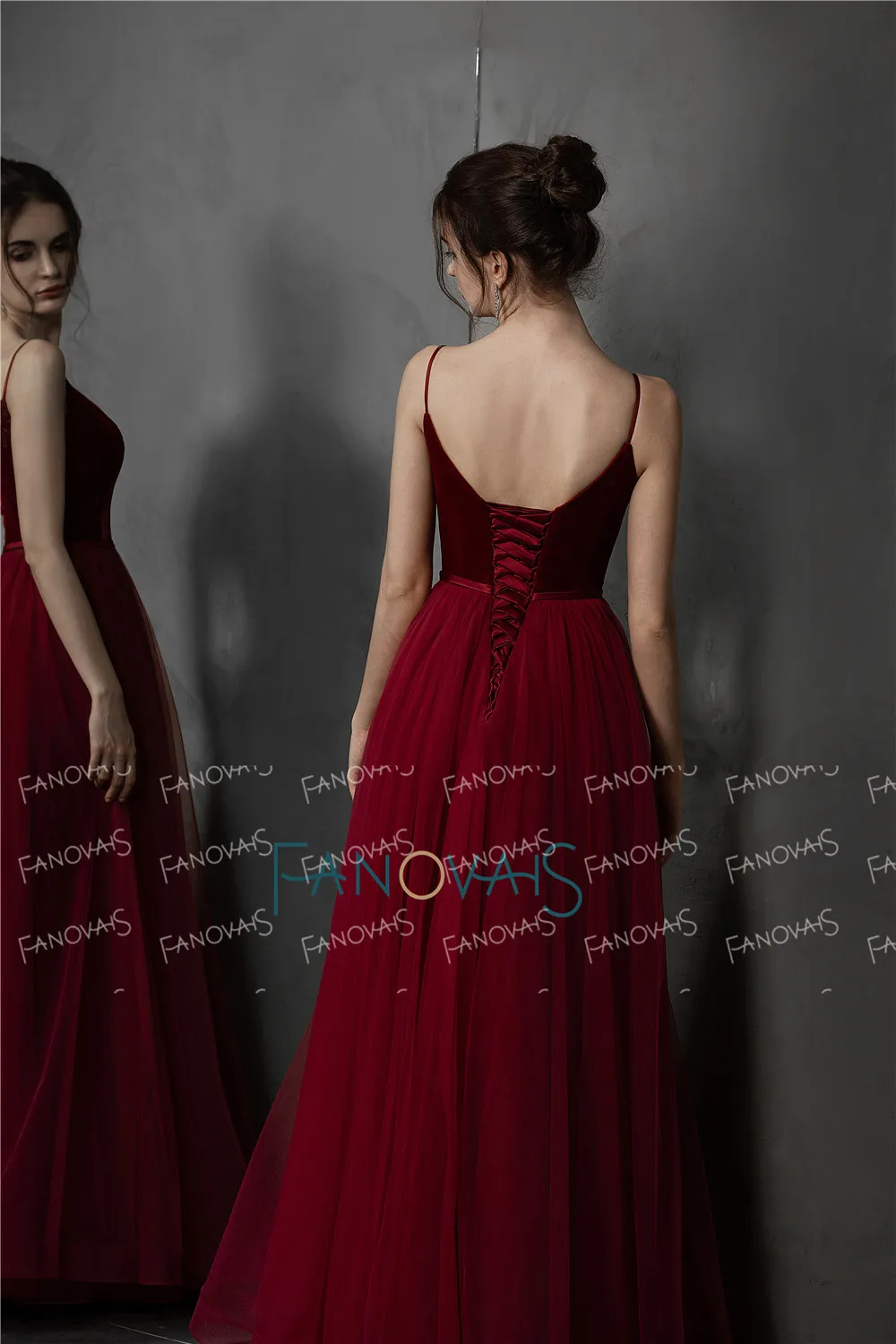 Burgundy Evening Dresses Long Straps V Neck Tulle Velvet A-Line Lace Up Back Evening Gown Prom Dress Robe de Soiree NE58