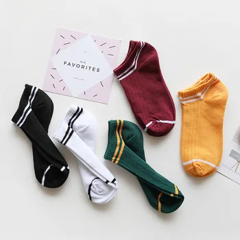 

Socks 5Pair Unisex Creative Harajuku Letter Cotton Stripe Cotton Sock Hip Hop Skateboard Comfortable Over Ankle Socks