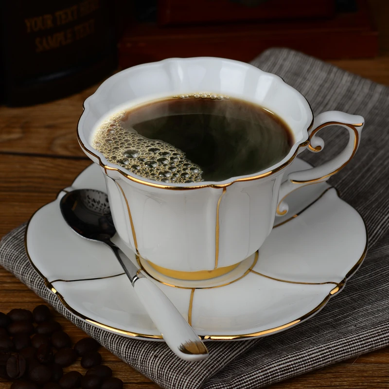 European Style Bone China Coffee Tea Cup And Saucer Spoon Set Ceramic Mug 200ml Elegant Porcelain Tea Cup Set Fancy Gift (4)