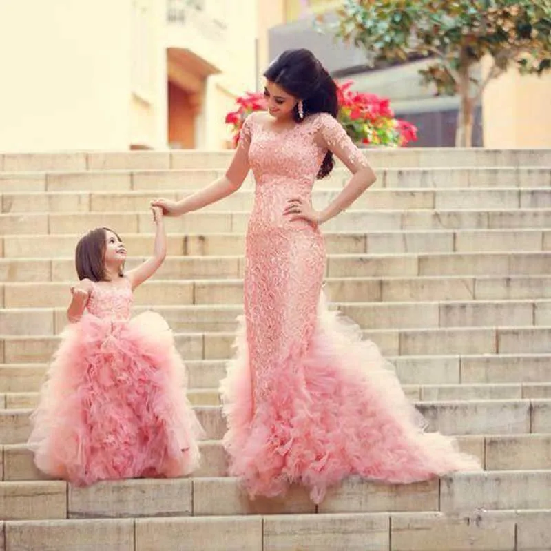 

Mother Mom and Daughter Dresses Wedding Family Look Set Flower Girl Pink Evening Dress for Party