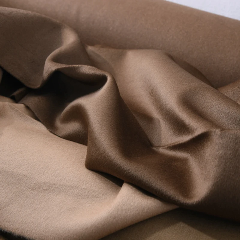 150cm Wide 500gm Deep Camel Color Wool Cashmere Fabric For Autumn