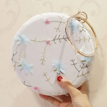 

2018 Pink Blue Flower Lace Round Evening Bag White Chain Shoulder Small Evening Bag for Wedding Brides Women Luxury Clutch Bag