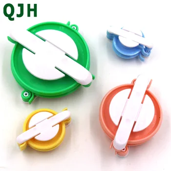 

4 Sizes/set Weave Tool New Pom Pom Maker Fluff Ball Making Machine Knitting Needle DIY Sewing Accessories