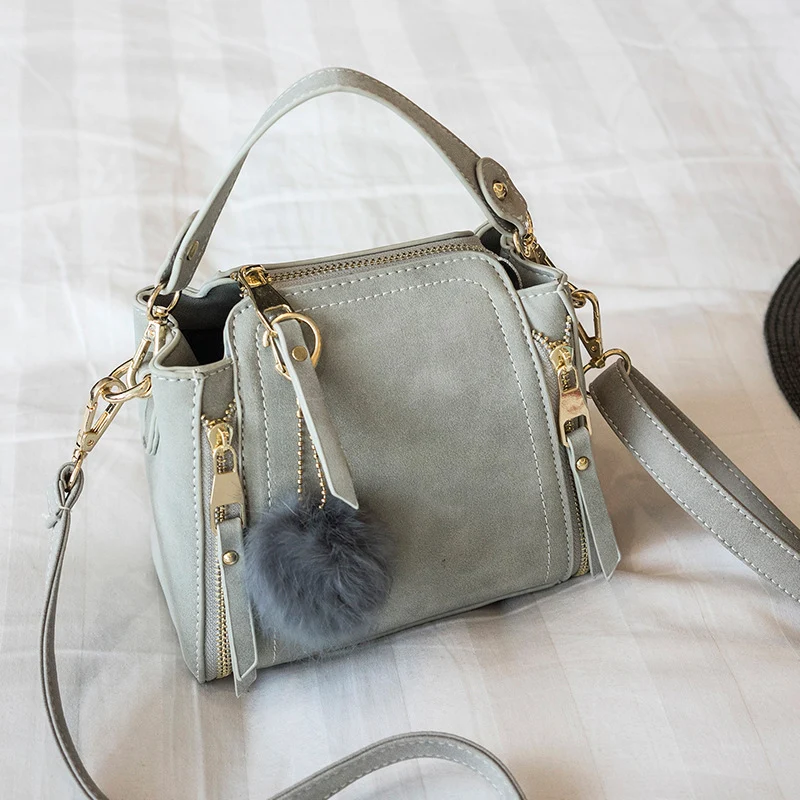 female shoulder bag (4)