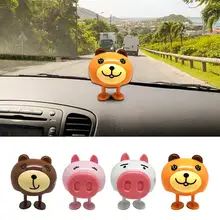 Автомобиль качающейся головой украшения-игрушки мультфильм поросенок мультфильм смешной качающейся головой робот прекрасный автомобиль приборной панели Декор авто