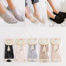 Сезон: весна–лето Стиль женщина для девочек кружевное платье с цветочным рисунком с коротким лодка носки противоскользящие низким скрытым ботильоны прозрачные открытые носки-Тапочки