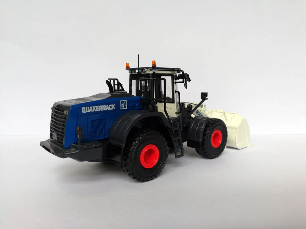 8116 (4)