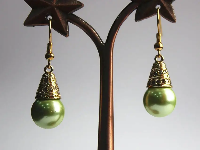 

hot sell new - lady's high quality 12mm green pearl bead hook earring
