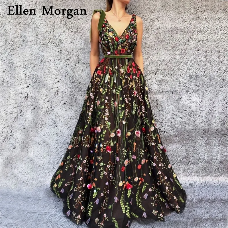 

African Black Girls Long Prom Dresses with Embeoidery 2019 for Women Wear V Neck Floor Length Custom Made Sexy Vestido De Festa