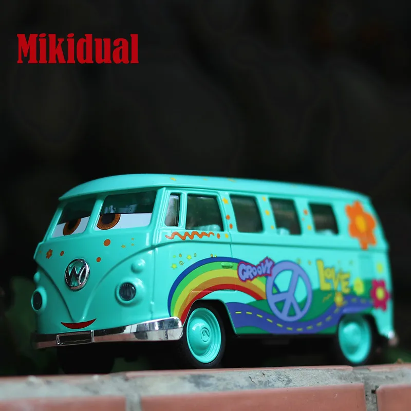 

Cute Cars 2 Alloy Diecast Cartoon Racing Bus VW Fillmore Electronic light sound Pull Back Cars Model Kids Toys for Children
