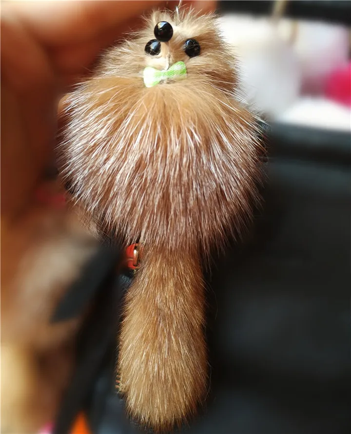 

2017 Cute Fox Fur Keychain Real Fox Tail Key Chain Women Porte Clef Pompom de fourrure Fur Pompom Keyrings Bag Charm For Women