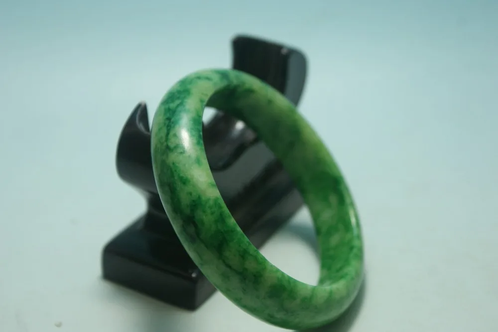 

Fine Chinese jades bangle Beautiful Green bracelets 62 mm inner diameter Christmas Gifts