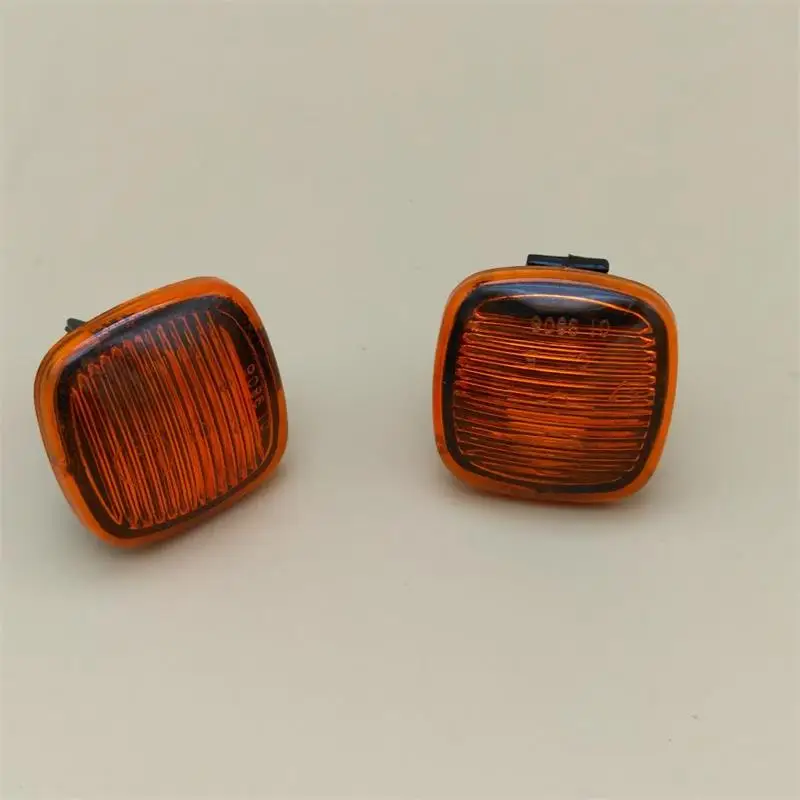 

Free Shipping For Skoda Octavia MK1 A4 1997 1998 1999 2000 New Side Marker Turn Signal Light Repeater Yellow Color