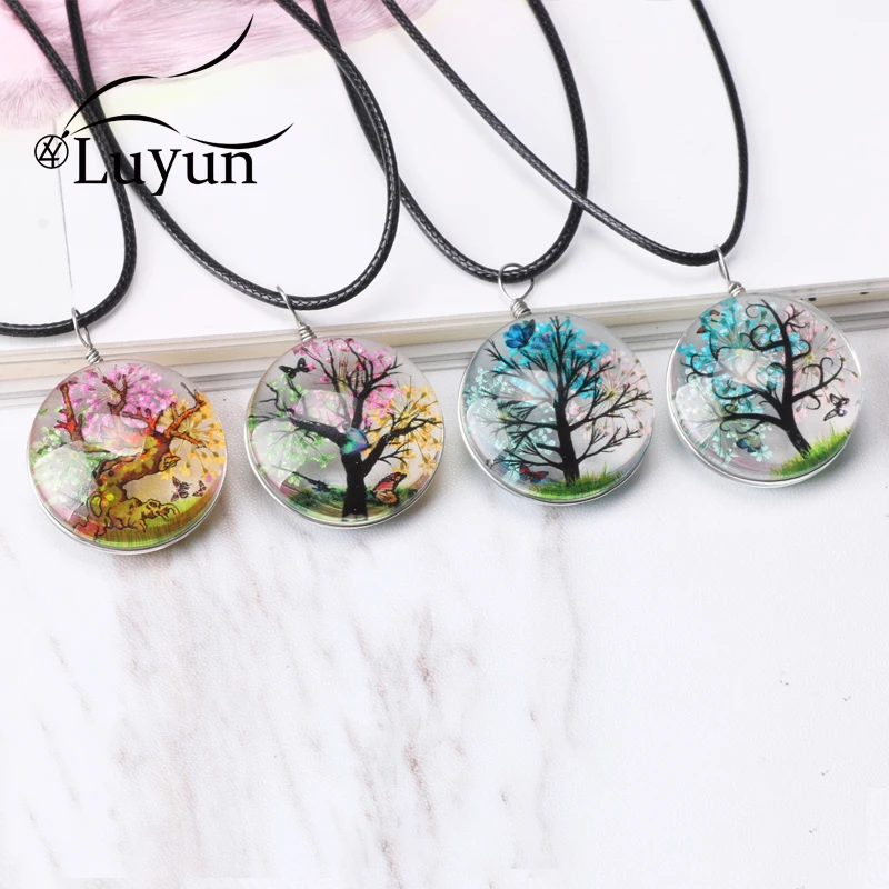 

Luyun Tree Of Life Dried Flower Necklace Best Selling Crystal Glass Pendant Long Necklace Wholesale